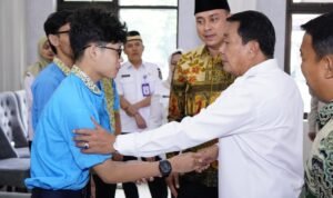 Maesyal Rasyid Lepas 7 Siswa Berprestasi Lanjut Kuliah ke Tiongkok