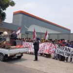 Diduga Langgar Perizinan, Ratusan Santri di Tangerang Grudug PT DAP