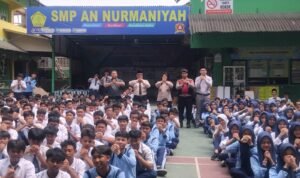 Disambangi Polsek Ciledug, Siswa SMP An-Nurmaniyah Dimotivasi Tidak Tawuran dan Bullying