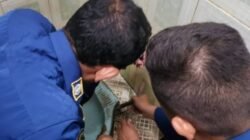 Evakusai Unik di Kota Tangerang, Damkar Bantu Ambil Gelang Masuk Saluran Pipa Kloset