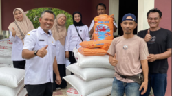 Pemkot Tangerang Salurkan Bantuan 3,5 Ton Pakan Ikan untuk Pokdakan